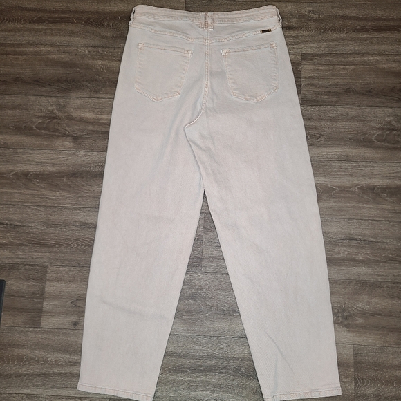 KanCan USA Sonya High Rise Slim Balloon Fit Jeans SIZE 11/29 DUSTY PINK - Picture 9 of 11